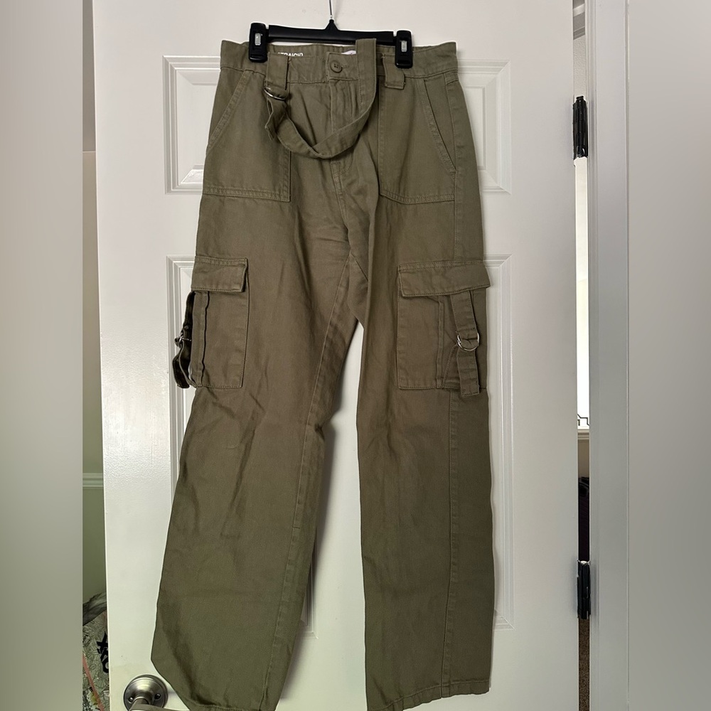 Don’t Call Me Jennifer Woman’s Olive Cargo Jeans